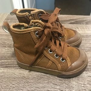 Gap baby boy boots size 5